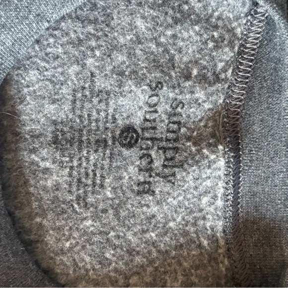 Simply Southern Crew Neck Sweatshirt Small Gray - Picture 3 of 5